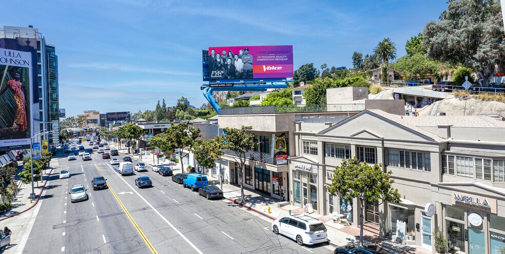 8533 W Sunset Blvd, West Hollywood, CA à louer - Photo de l’immeuble – Image 3 sur 11