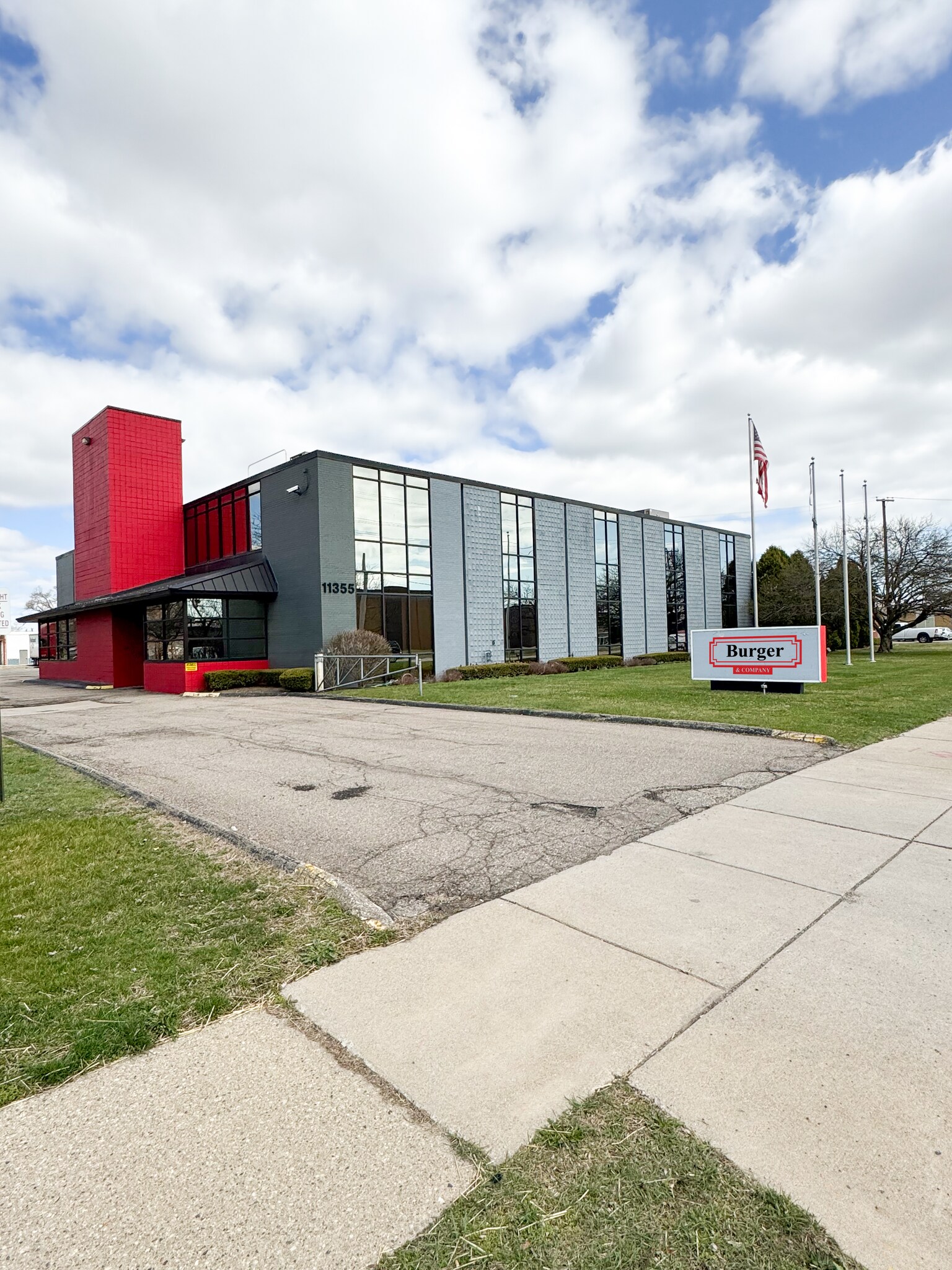 11355 Stephens Rd, Warren, MI à vendre Photo principale– Image 1 sur 32