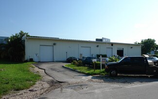 Plus de détails pour 519 SE 32nd Ct, Fort Lauderdale, FL - Industriel/Logistique à louer