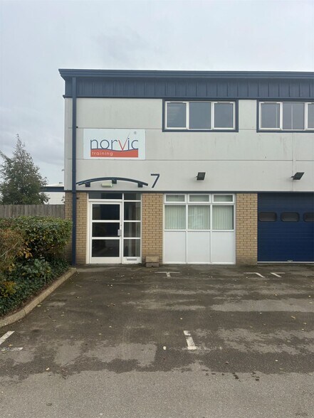 Ely Rd, Waterbeach à vendre - Photo de l’immeuble – Image 1 sur 1