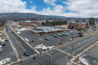 58-62 East St, Plainville, CT - VUE AÉRIENNE  vue de carte