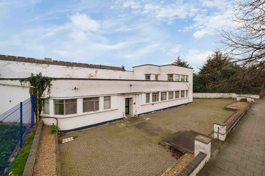 891 Great West Rd, Isleworth à vendre - Photo de l’immeuble – Image 2 sur 3