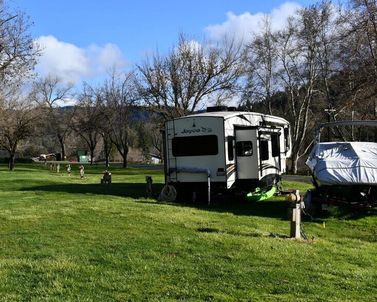 7420 Rush Creek Rd, Lewiston, CA à vendre - Photo de l’immeuble – Image 3 sur 15