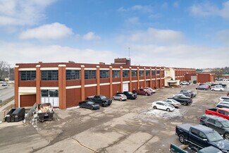 Plus de détails pour 111 W Mount Hope Ave, Lansing, MI - Industriel/Logistique à louer