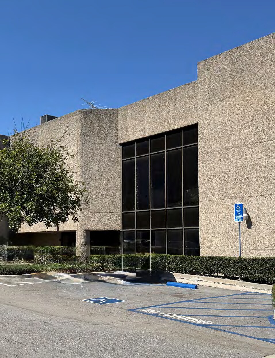 4520 Electronics Pl, Los Angeles, CA à louer Photo de l’immeuble– Image 1 sur 6