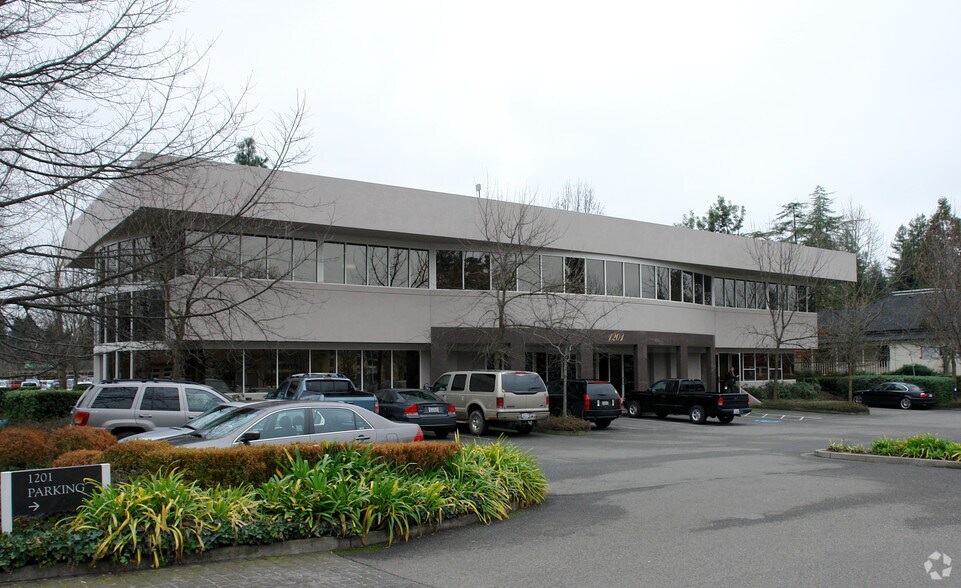 1201 Vine St, Healdsburg, CA à louer - Photo de l’immeuble – Image 3 sur 11
