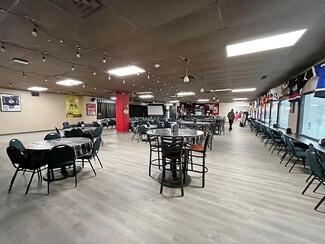 Plus de détails pour 200 East Lake Cres NE, Airdrie, AB - Local commercial à louer