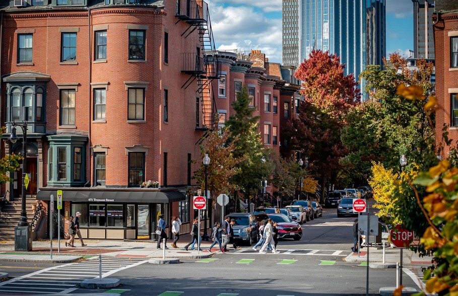 671 Tremont St, Boston, MA à louer - Photo de l’immeuble – Image 2 sur 37