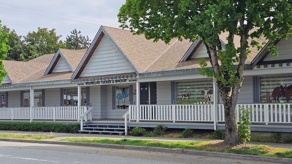 5680 176A St, Surrey, BC à vendre - Photo de l’immeuble – Image 3 sur 11