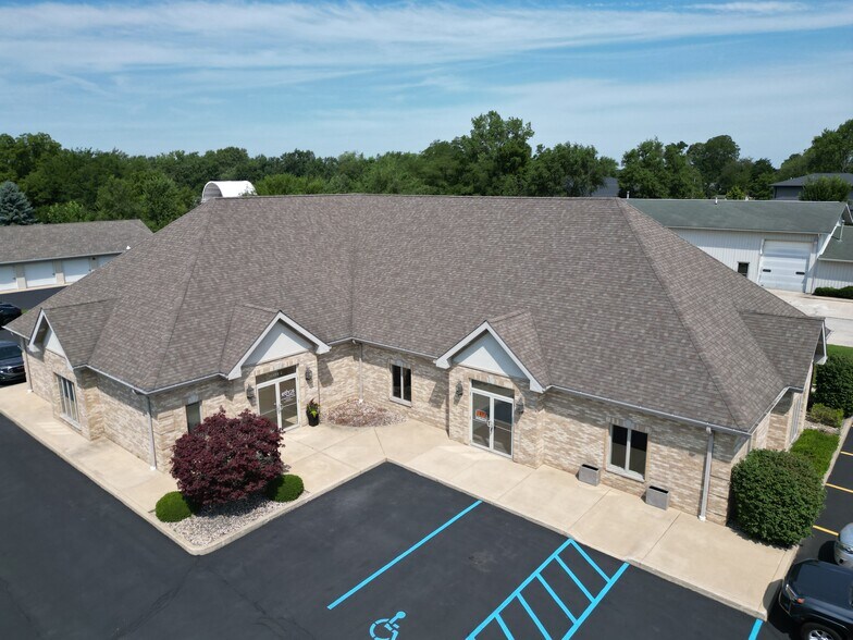 12712 Wicker Ave, Cedar Lake, IN à louer - Photo de l’immeuble – Image 2 sur 16