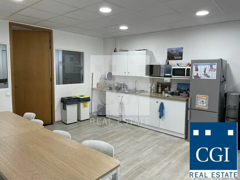 Bureau dans Grenoble à louer - Photo de l’immeuble – Image 3 sur 5