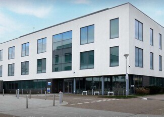 Plus de détails pour Unit 5220 Delta Way, Brockworth - Bureau à louer