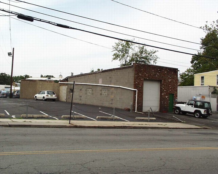 2057 Millburn Ave, Union Township, NJ à vendre - Photo de l’immeuble – Image 2 sur 3