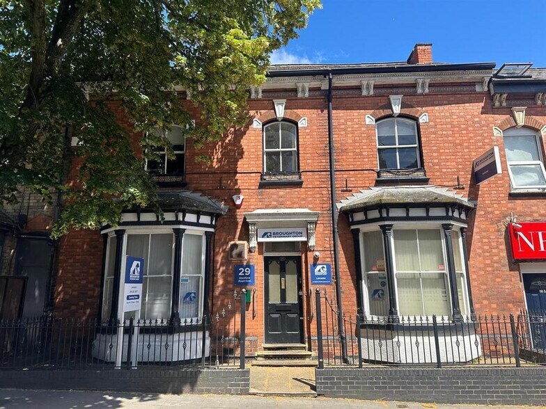 29 Glenfield Rd E, Leicester à vendre - Photo de l’immeuble – Image 2 sur 3