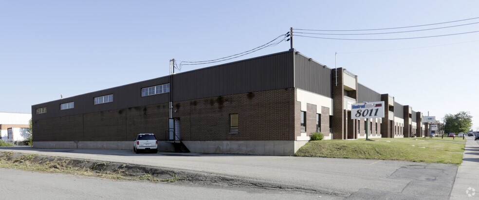 8011-8047 Rue Jarry, Montréal, QC à louer - Photo de l’immeuble – Image 2 sur 4