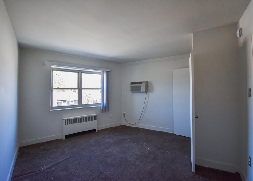 401 Chaplin St SE, Washington, DC à vendre - Photo intérieure – Image 2 sur 9