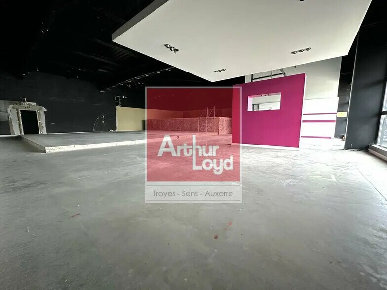 13 Rue Des Vignes, Avant-lès-Marcilly à louer - Photo de l’immeuble – Image 1 sur 4