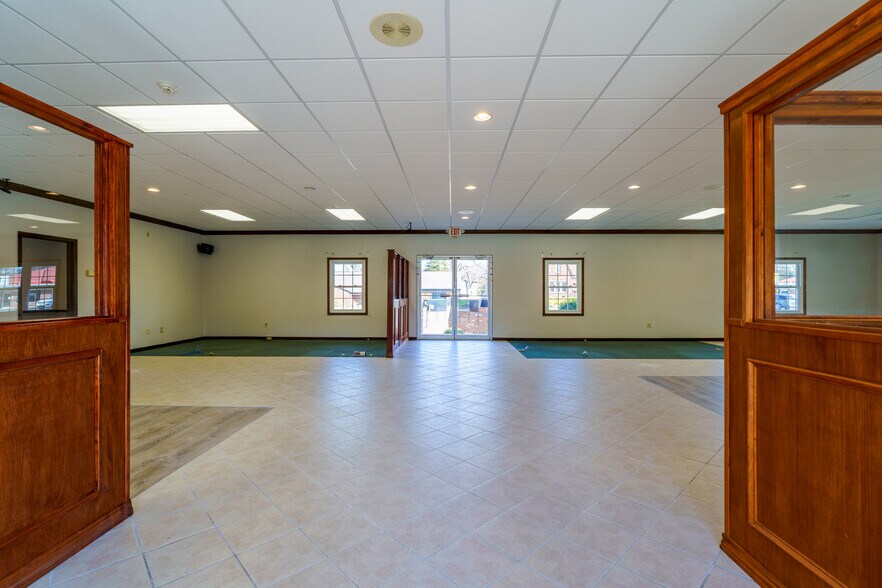 6100 W Main St, Belleville, IL à vendre - Photo intérieure – Image 3 sur 13