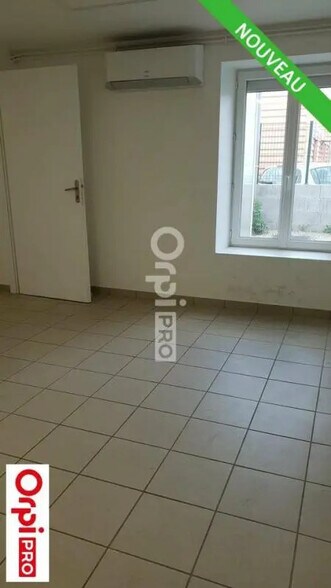 Bureau dans Bourg-de-Péage à louer - Photo de l’immeuble – Image 2 sur 2