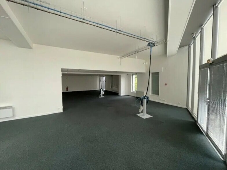 Bureau dans Rennes à louer - Photo de l’immeuble – Image 2 sur 3
