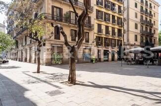 Plus de détails pour Bureau/Local commercial à louer