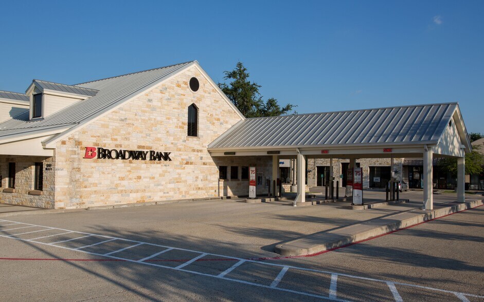 12101 Bee Caves Rd, Austin, TX à louer - Photo de l’immeuble – Image 1 sur 3