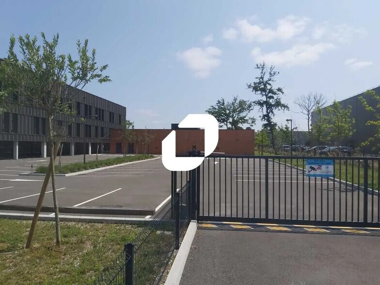 Local commercial dans Mérignac à louer - Photo de l’immeuble – Image 2 sur 18