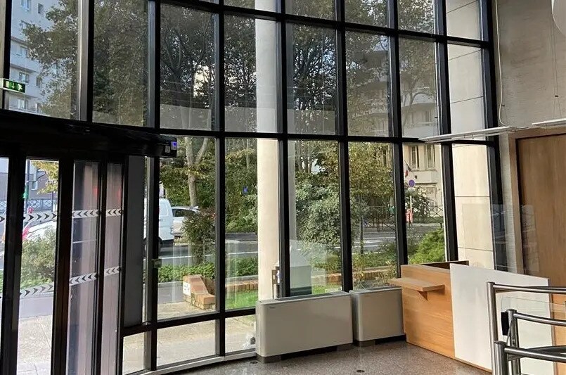 38-40 Rue Victor Hugo, Courbevoie à louer - Photo de l’immeuble – Image 3 sur 7