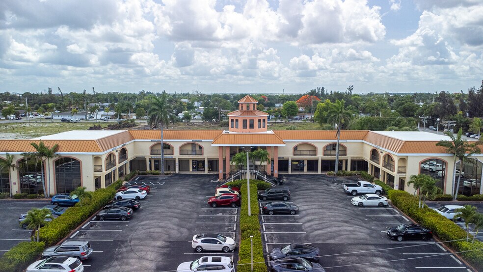 3049 Cleveland Ave, Fort Myers, FL à vendre - Photo de l’immeuble – Image 2 sur 30