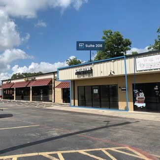 Plus de détails pour 200-210 N King St, Seguin, TX - Local commercial à louer