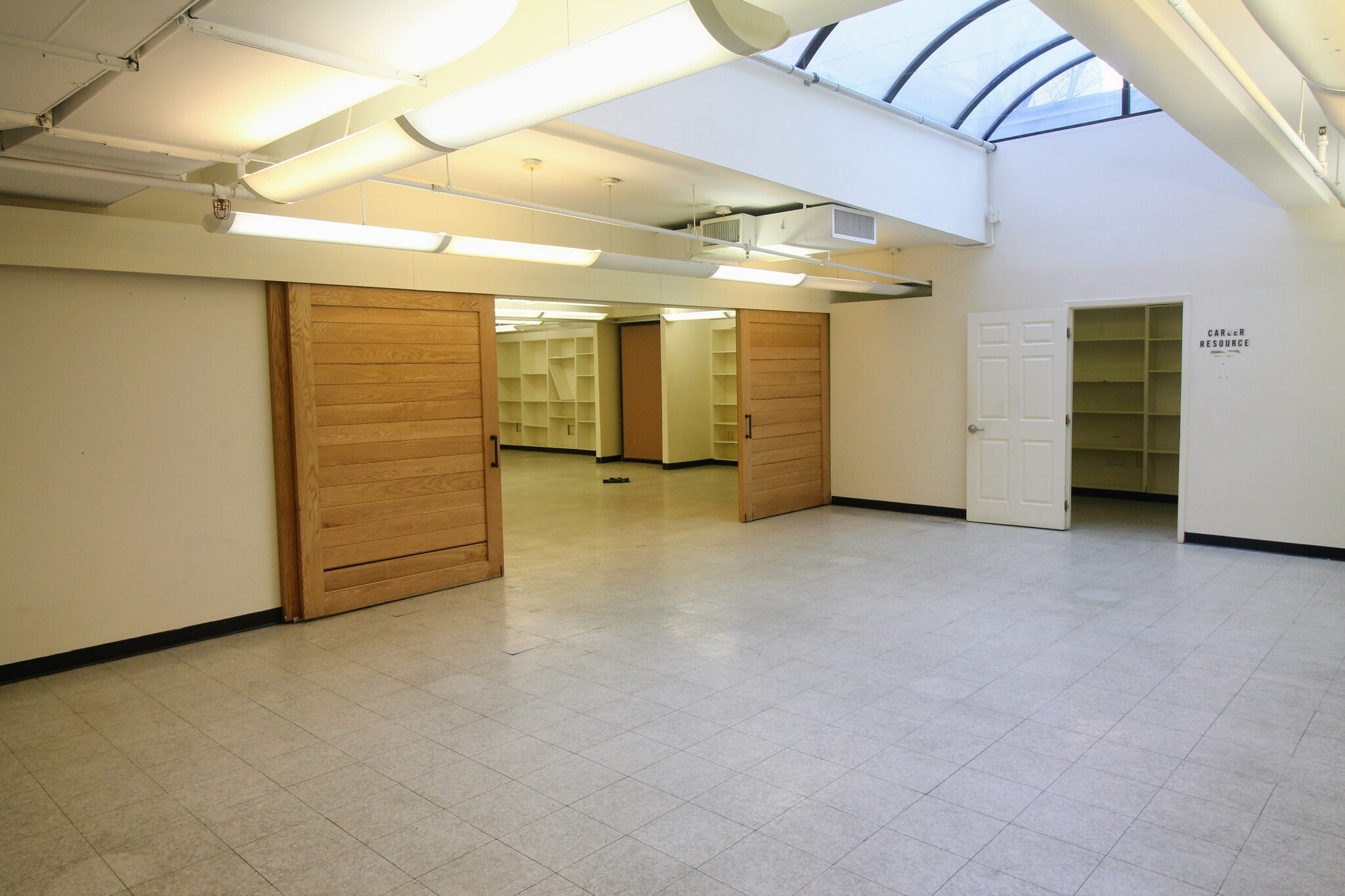 242-244 E Second St, New York, NY à louer Photo intérieure– Image 1 sur 13