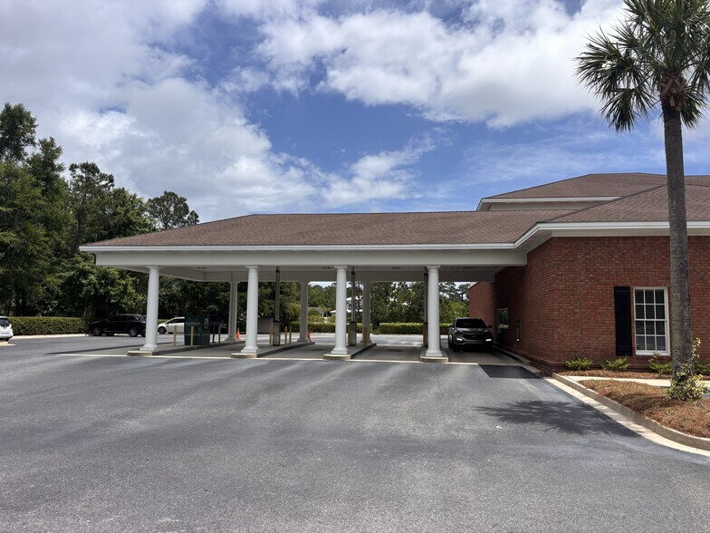 227 Gateway Center Blvd, Brunswick, GA à louer - Photo de l’immeuble – Image 3 sur 11