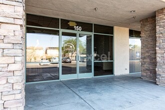 90 S Stephanie St, Henderson, NV à louer Photo intérieure– Image 1 sur 11