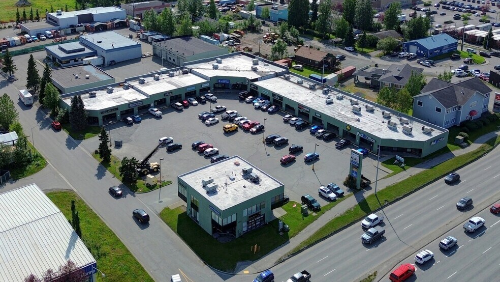 300 E Dimond Blvd, Anchorage, AK à louer - Photo de l’immeuble – Image 1 sur 5