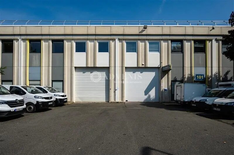 Local d’activités dans Gennevilliers à louer - Photo de l’immeuble – Image 3 sur 5