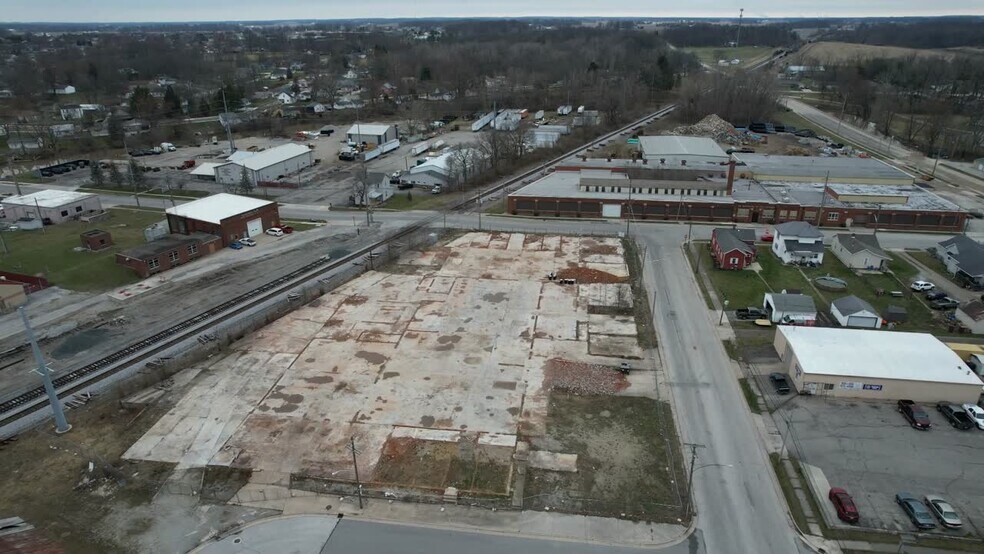 210 Lima St, Wapakoneta, OH à vendre - Vidéo sur l’annonce professionnelle – Image 2 sur 20