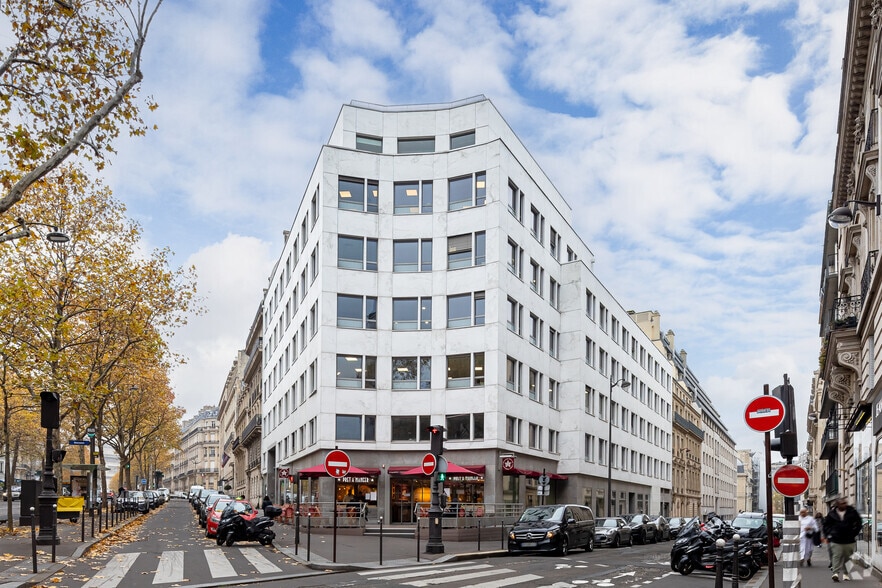 58 Avenue Marceau, Paris à louer - Photo de l’immeuble – Image 3 sur 5