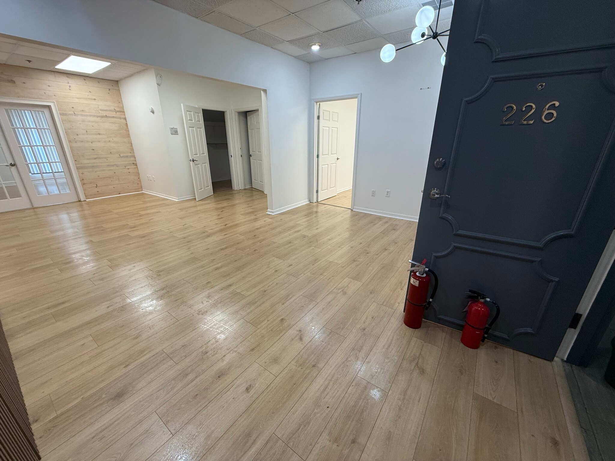 10330 N Dale Mabry Hwy, Tampa, FL à louer Photo intérieure– Image 1 sur 21