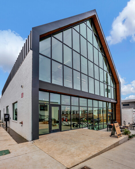 400 Bryan Ave, Fort Worth, TX à louer - Photo de l’immeuble – Image 2 sur 3