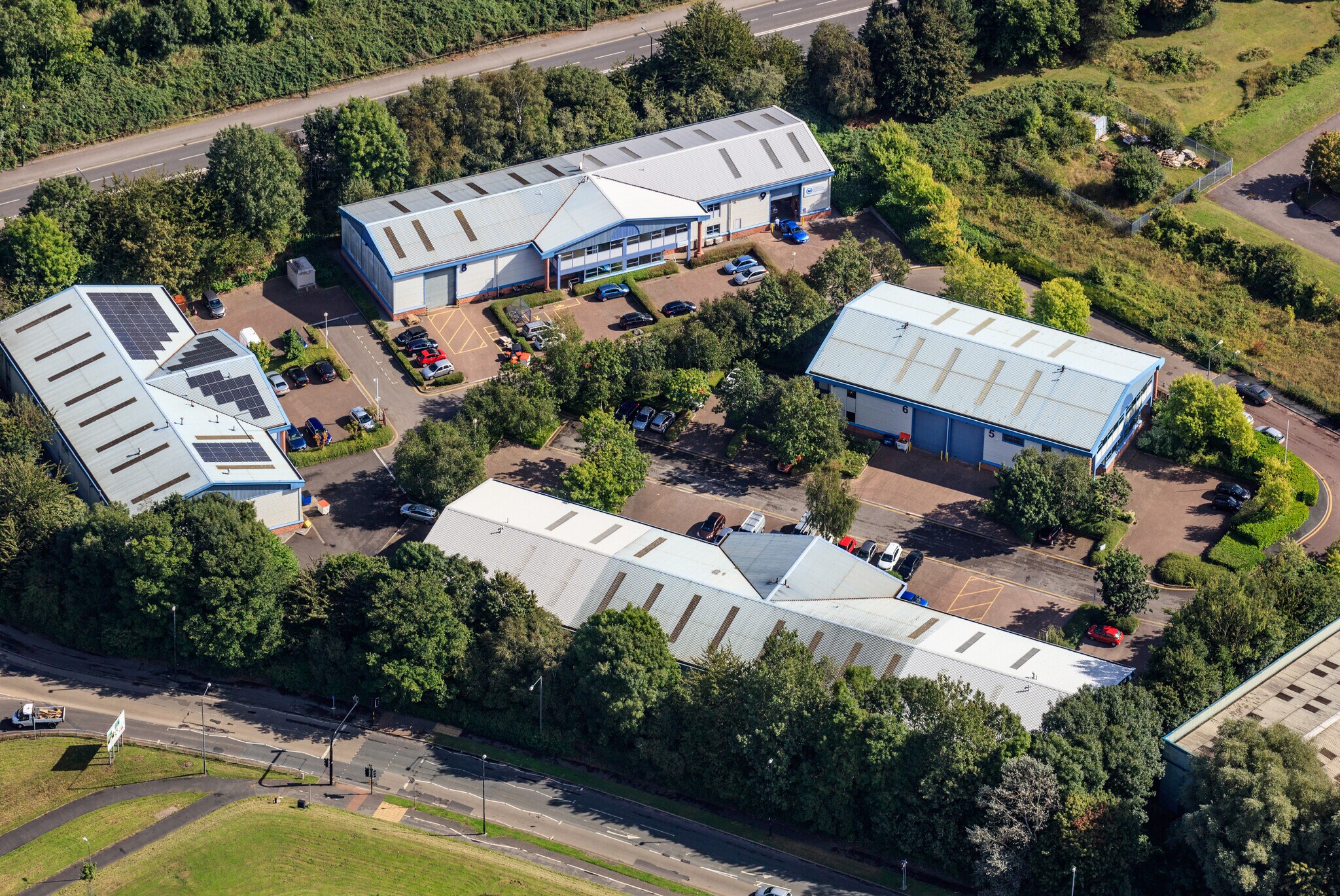 Hawkfield Way, Bristol à louer Photo principale– Image 1 sur 5
