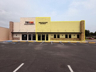 Plus de détails pour 2006 N 10th St, McAllen, TX - Bureau à louer