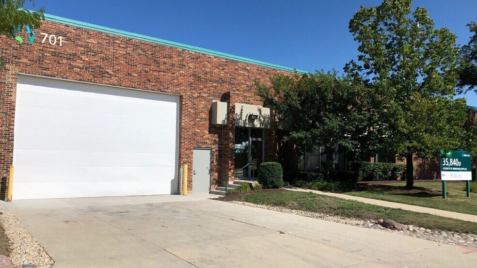 701 District Dr, Itasca, IL à louer - Photo de l’immeuble – Image 1 sur 1