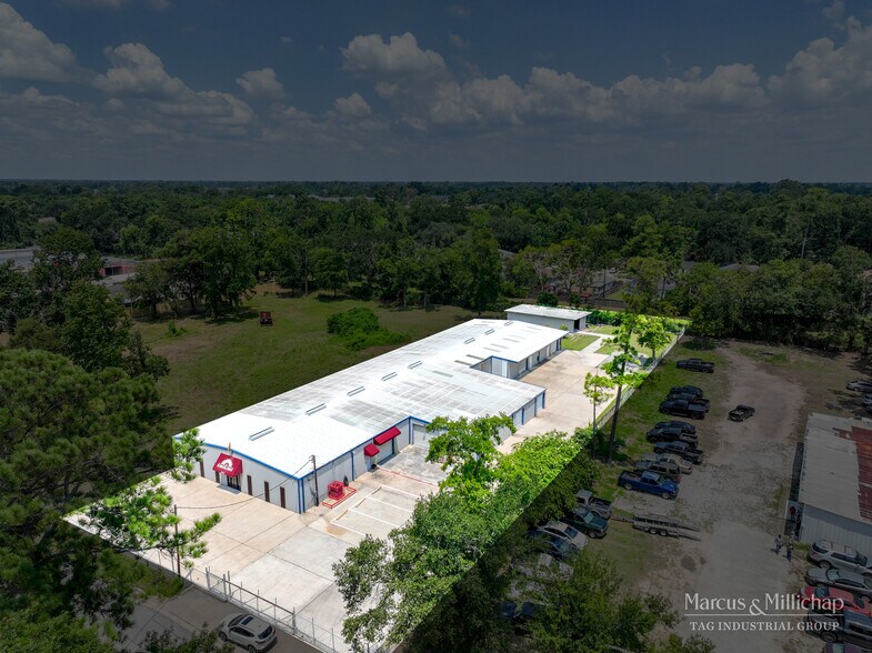 3334 Creekmont Dr, Houston, TX à vendre - Photo de l’immeuble – Image 2 sur 6