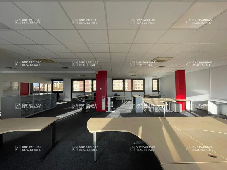 Bureau dans Orléans à louer - Photo de l’immeuble – Image 2 sur 11