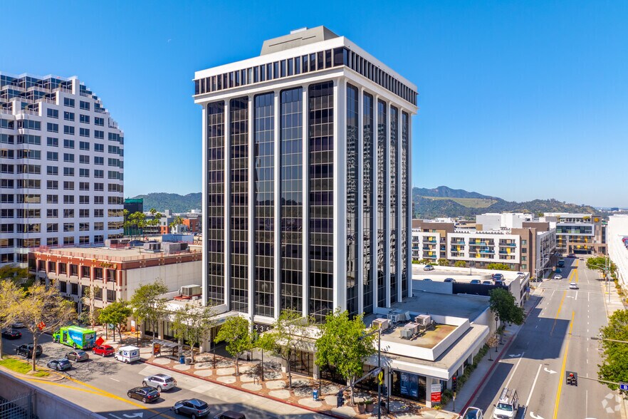 535 N Brand Blvd, Glendale, CA à louer - Photo principale – Image 1 sur 27