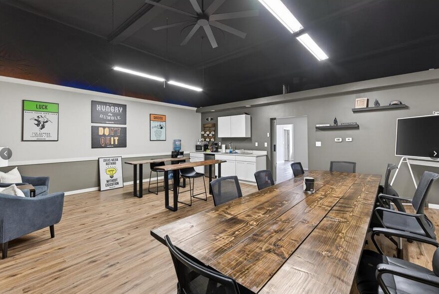 6434 Main St, North Branch, MN à louer - Photo de l’immeuble – Image 3 sur 6