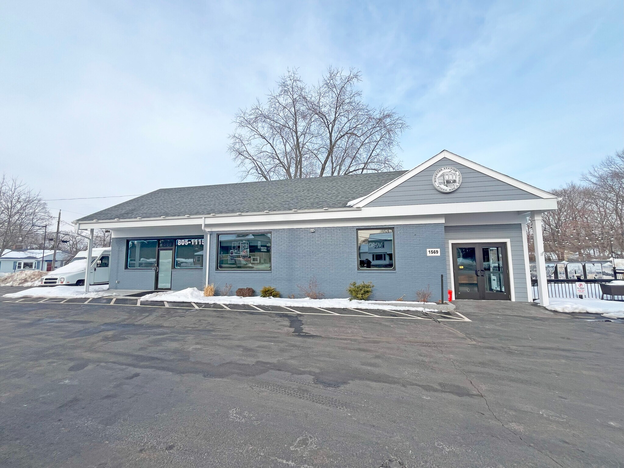 1569 Forest Ave, Portland, ME à vendre Photo de l’immeuble– Image 1 sur 10