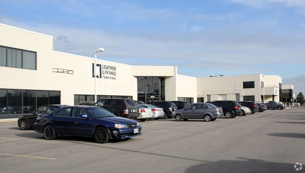 2001-2045 Drew Rd, Mississauga, ON à louer - Photo de l’immeuble – Image 2 sur 3