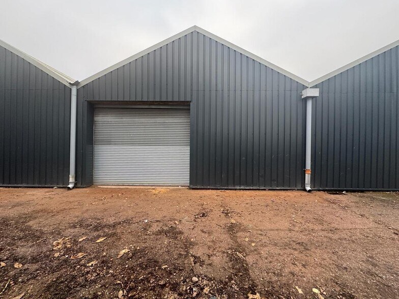 Cannock Rd, Stafford à louer - Photo de l’immeuble – Image 3 sur 16