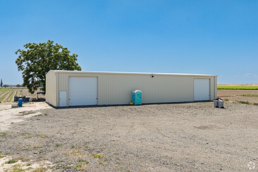 317 W. Jensen Avenue, Fresno, CA à louer - Photo de l’immeuble – Image 2 sur 4